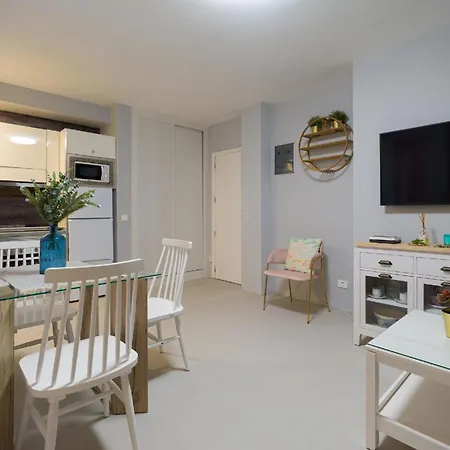 Apartment Ferienwohnung Fur 2 Personen Ca 30 Qm In Palmas De Gran Canaria, Gran Canaria Nordkuste Gran Canaria - B61598